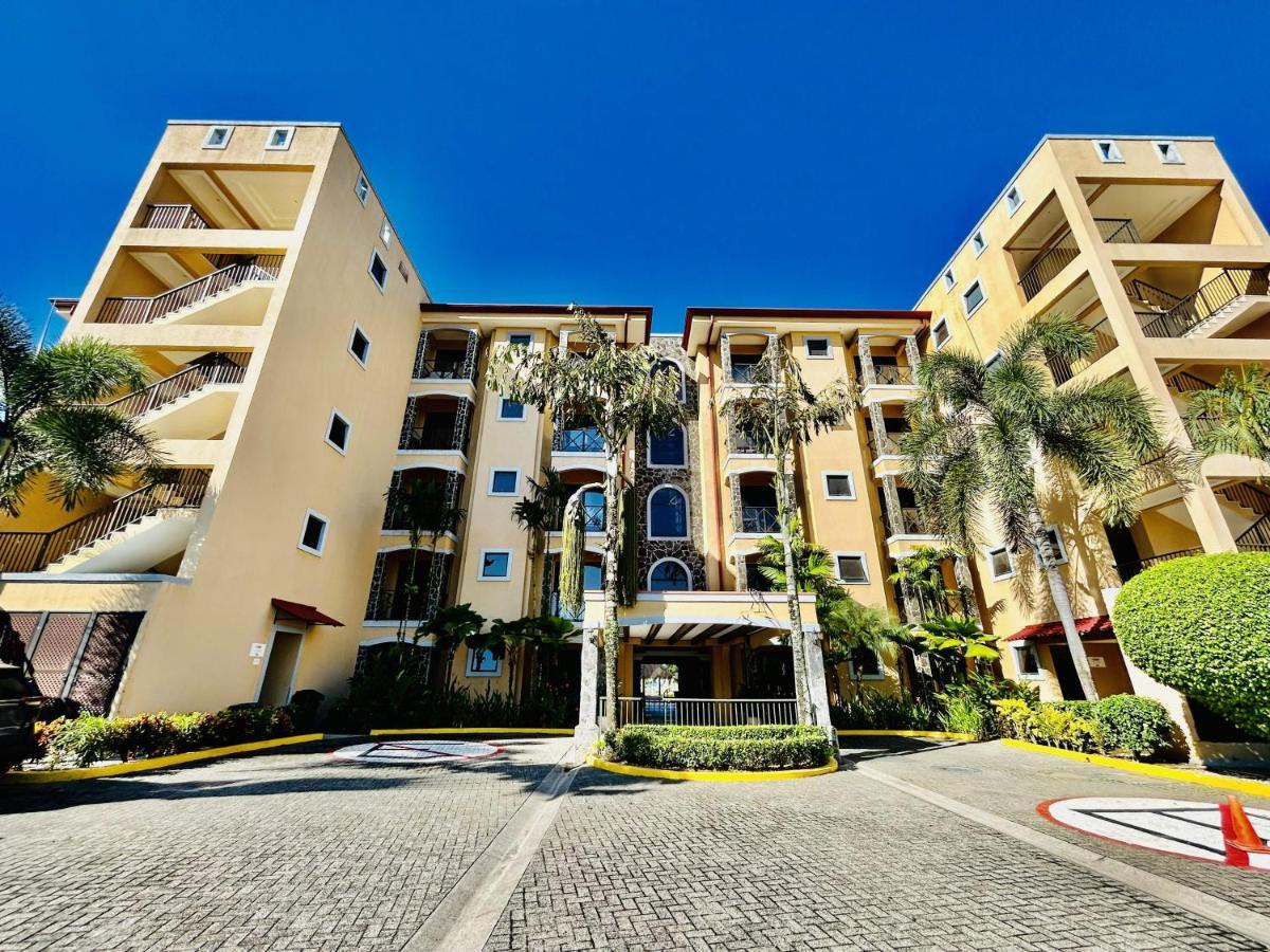 Apartamento De Lujo Las 3 Gotas Jaco, Frente Al Mar Con Vista A La Playa Bagian luar foto