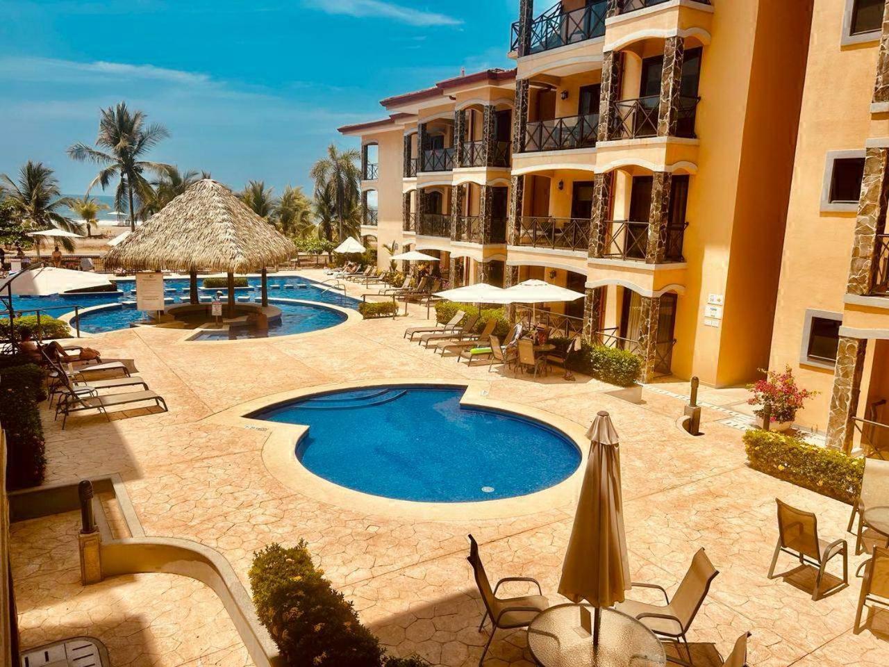 Apartamento De Lujo Las 3 Gotas Jaco, Frente Al Mar Con Vista A La Playa Bagian luar foto
