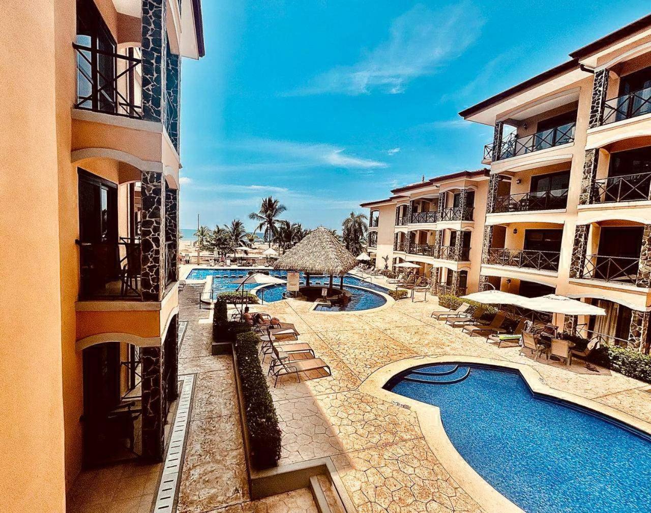 Apartamento De Lujo Las 3 Gotas Jaco, Frente Al Mar Con Vista A La Playa Bagian luar foto